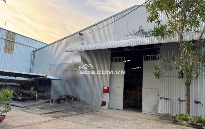 Cần sang kho xưởng, văn phòng 1000m2 Thới An Quận 12 TPHCM