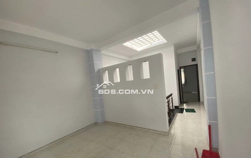 TÊN LỬA  BÁN NHÀ MT 10.7 TỶ - 4X20M - 80M² ĐƯỜNG SỐ 25A - 3.5 TẤMS - KHU DÂN CƯ SANG