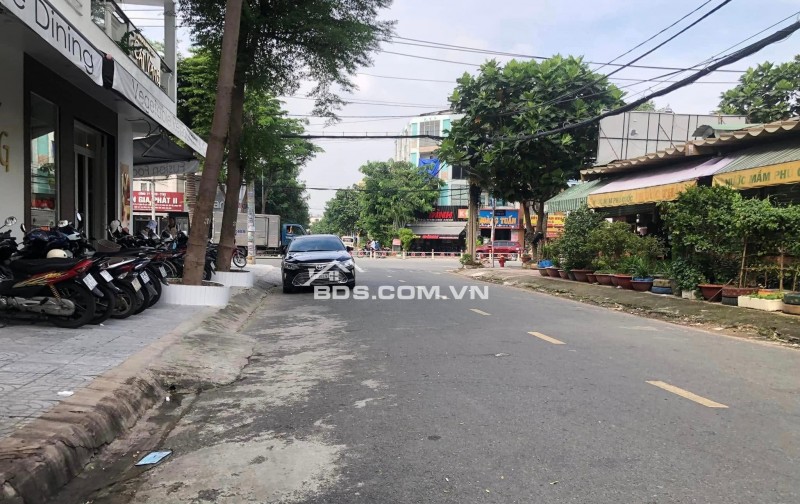 Bán gấp nhà MT đường Số 5, khu Tên Lửa, 4 x 20m, 3.5 tấm, giá 12.3 tỷ.