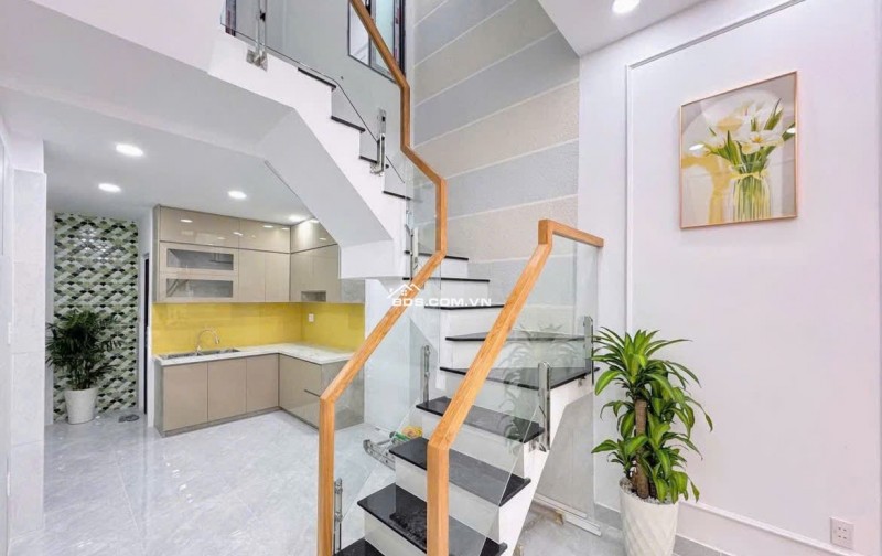  NHÀ MẶT TIỀN THỦ DẦU MỘT – GIAO THÔNG THUẬN TIỆN, GẦN ĐẦY ĐỦ TIỆN ÍCH, NHÀ ĐẸP VÀO Ở NGAY, DIỆN TÍCH 4X30M, GIÁ CHỈ 2 TỶ, CƠ HỘI KHÔNG NÊN BỎ LỠ