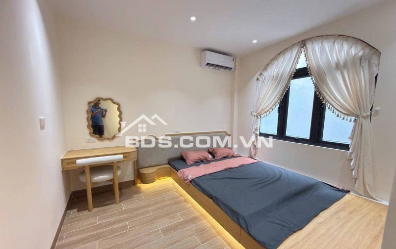 Bán Nhà Gần Phố, Vũ Tông Phan, Thanh Xuân 26/34m, 5 tầng, mt 3.7m, giá 7.35 tỷ.