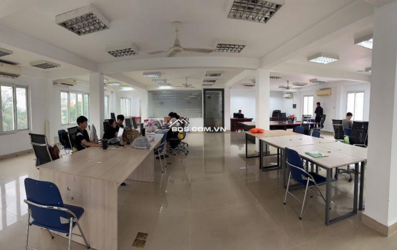 Cho thuê nguyên tầng văn phòng – 16 Trường Sơn, Tân Bình | Giá 55 triệu/tháng