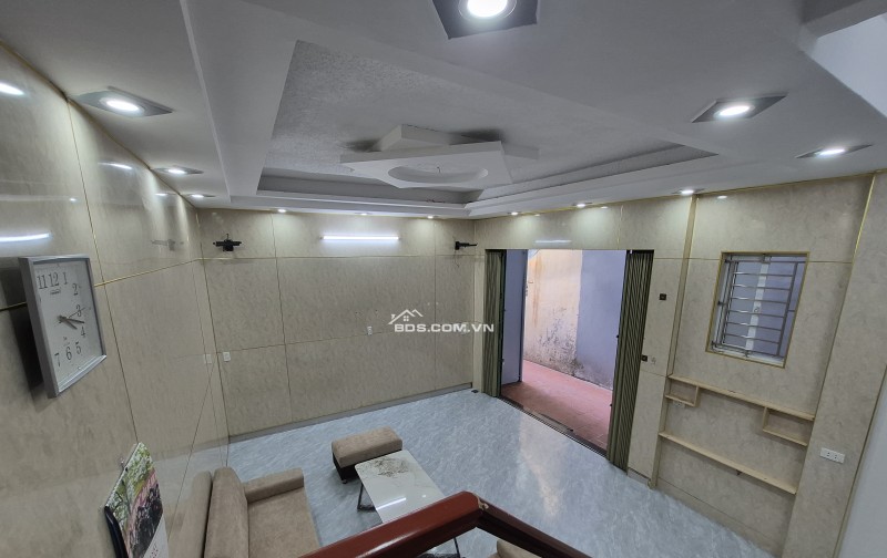 BÁN NHÀ ĐẸP GIÁ RẺ 1.62 TỶ 2.5 TẦNG 45M2 NGÕ RỘNG ĐƯỜNG 19/5