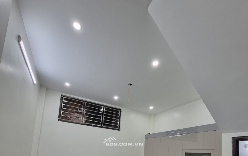 BÁN NHÀ ĐẸP 2.65 TỶ 3 TẦNG 50M2 NGÕ RỘNG TRẦN QUANG KHẢI