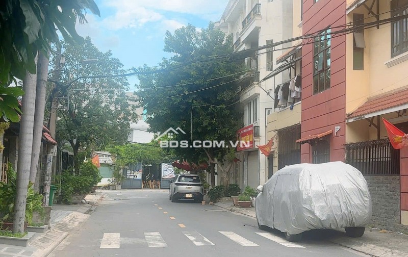 Nhà đẹp 3 lầu hẻm 5m Trần Bá Giao ngang 6m 120m2 9PN HĐ khoán 30tr gần kênh TL 13.8 tỷ.
