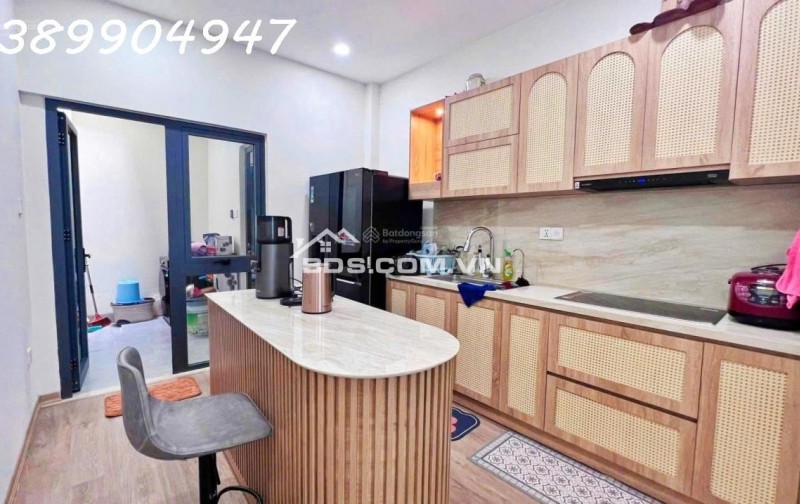 Nhà xinh hẻm Đoàn Trần Nghiệp _ mua vào ở ngay cách biển Hòn Chồng: 400m hẻm xe ba gác Giá : 4,5 tỷ
