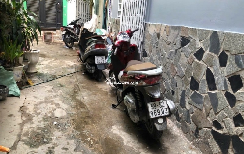 GẦN THỊ NGHÈ - 71M2 - 3 TẦNG BTCT - 9 PHÒNG - DÒNG TIỀN ỔN ĐỊNH - HẺM THÔNG - SỔ ĐẸP - CHỈ 8 TỶ