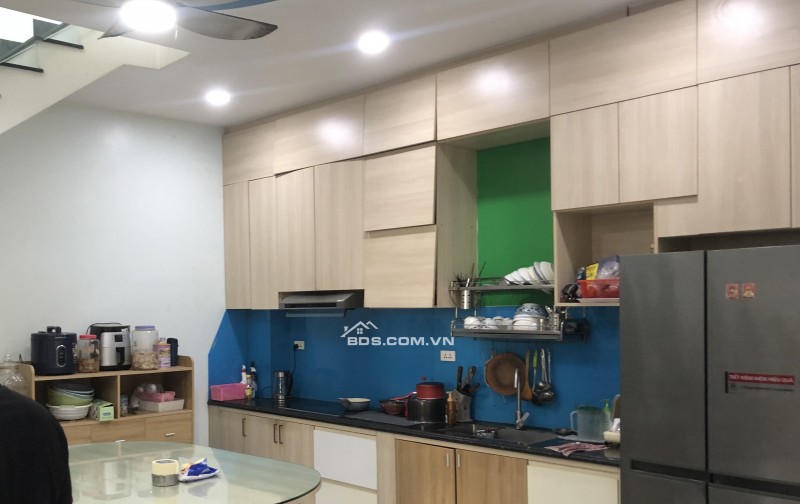 Cho thuê kho xưởng có nhà ở văn phòng 660m2 Thạnh Xuân Quận 12