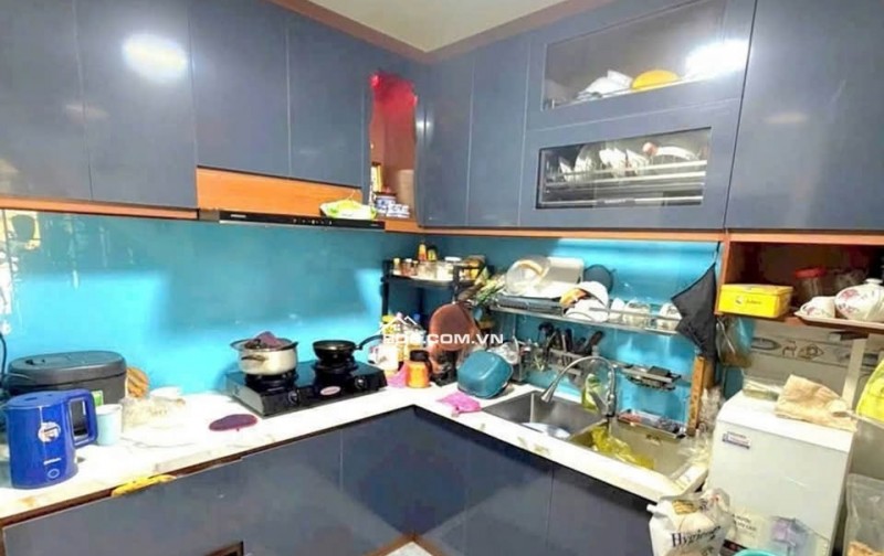 NHÀ PHỐ 3 TẦNG – Ô TÔ TỚI CỬA – HẺM THÔNG – NGUYỄN THỊ HƯƠNG, NHÀ BÈ