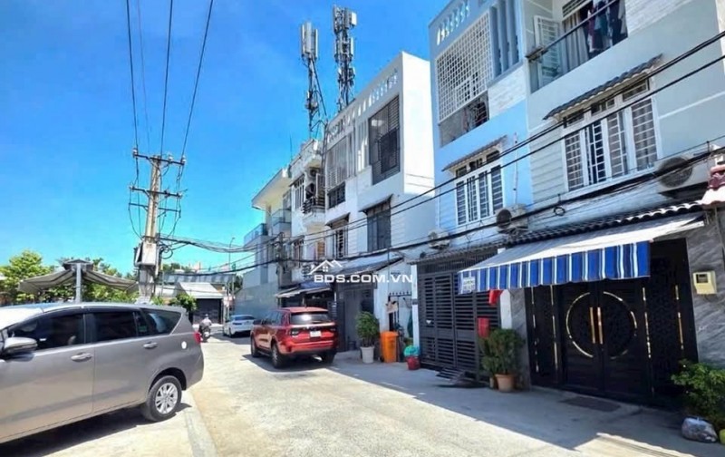 NHÀ PHỐ 3 TẦNG – Ô TÔ TỚI CỬA – HẺM THÔNG – NGUYỄN THỊ HƯƠNG, NHÀ BÈ