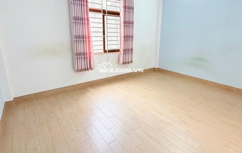 TÂN TẠO  NHÀ MT 9.4 TỶ  80M2 - 5X16M - 3 TẤMS - ĐỐI DIỆN POUYUEN NGAY CHỢ