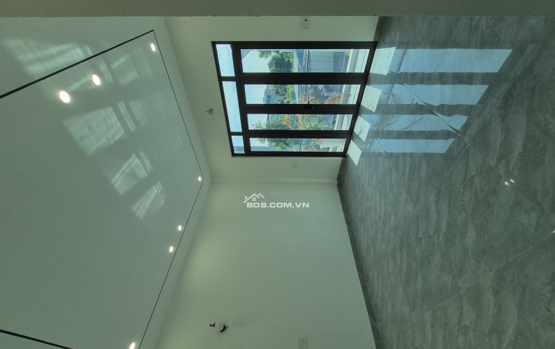 BÁN NHÀ ĐẸP 3.25 TỶ 3 TẦNG 63M2 Ô TÔ ĐỖ CỬA KHU ĐÔ THỊ HÒA VƯỢNG
