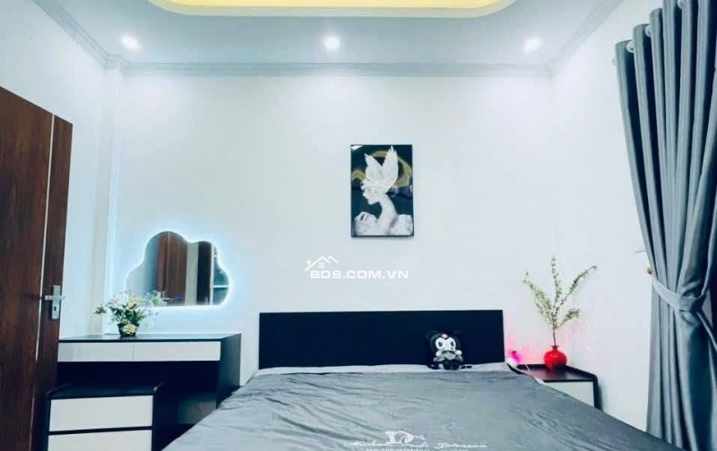 Bán Nhà Nguyễn Chính - Tân Mai, Hoàng Mai 31/35m, 5 tầng, mt 4.2m, giá 8.9 tỷ.