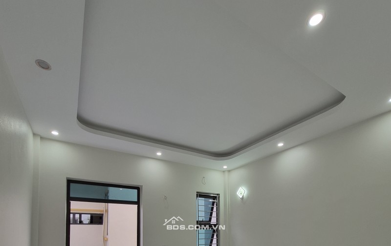 BÁN NHÀ ĐẸP 2.25 TỶ 3 TẦNG 54M2 ( ĐÔNG NAM ) NGÕ PHÙ NGHĨA