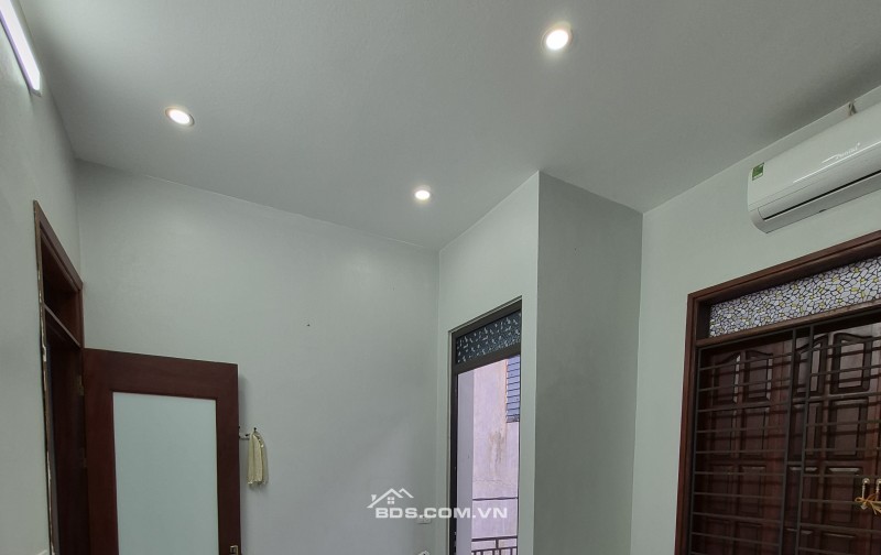 HÓT HÓT ! BÁN NHÀ GIÁ RẺ 1.65 TỶ 2.5 TẦNG 36M2 NGÕ TRẦN HUY LIỆU