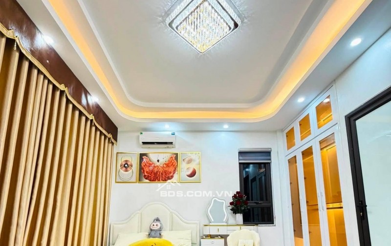 Bán Nhà Định Công Thượng, Hoàng Mai 34m, 5 tầng, mt 4.8m, giá 8.98 tỷ.