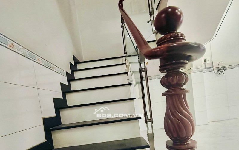 BÁN NHÀ SÁT HXH DƯƠNG BÁ TRẠC P2 Q8 - 4.1X13.5 - 54M2 - CHỈ 5,98 TỶ- GỌI NGAY 0784968131