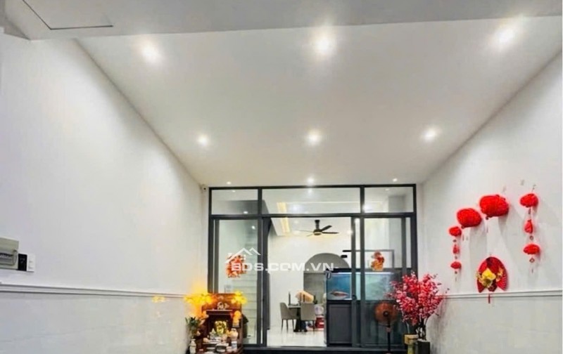 CHỦ BÁN GẤP HẠ GIÁ 150 TRIỆU - NHÀ 4 TẦNG HẺM XE HƠI NGUYỄN THỊ TÚ
