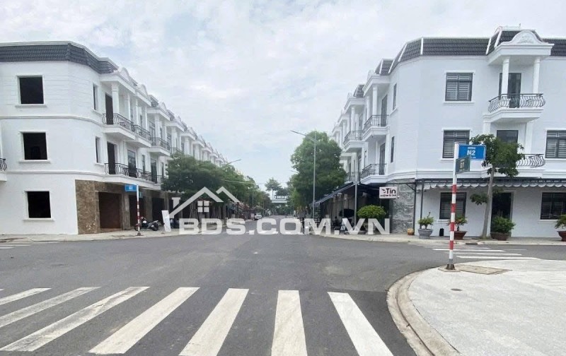 Bán nhà khu dân cư Vsip3 Tân Uyên Bình Dương - 1 trệt 1 lầu 3 PN 3 WC