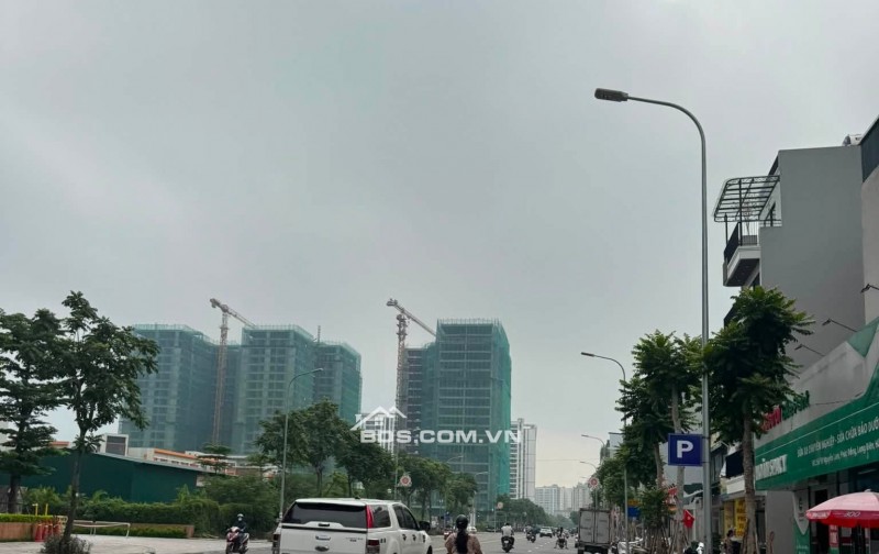 Cho thuê nhà Mặt phố Nguyễn Lam - kinh doanh đa ngành 40m2, 2 tầng, vỉa hè ô tô tránh chỉ 16tr/th