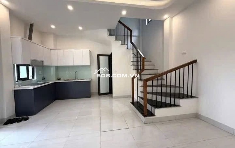  CHO THUÊ NHÀ NGUYÊN CĂN TẠI Ô CÁCH – 30M² x 5 TẦNG – 3PN  