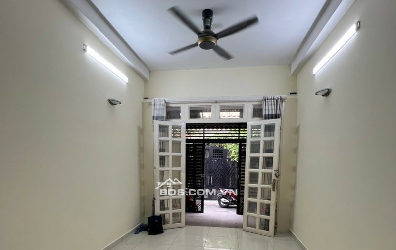 cần bán Nhà 1 trệt 2 lầu Nguyễn Oanh Quang Trung 55m2