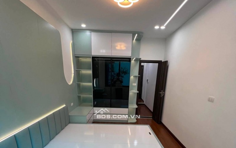 Bán Nhà Quan Nhân, Thanh Xuân 33m, 4 tầng, mt 3.2m, giá 7.2 tỷ.