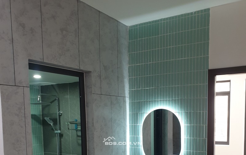 BÁN NHÀ  5.2 TỶ 3.5 TẦNG 60M2 CÓ GARA Ô TÔ MẶT ĐƯỜNG KHU ĐỒNG QUÝT