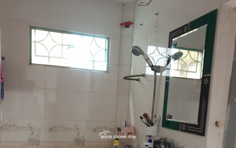BÁN NHÀ 1.75 TỶ 2 TẦNG 60M2 Ô TÔ ĐỖ CỬA NGÕ TRẦN HUY LIỆU