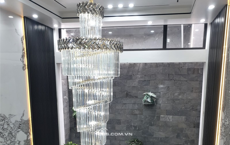 BÁN NHÀ 6.5 TỶ 5 TẦNG 61M2 CÓ GARA Ô TÔ - THANG MÁY - KHU BÃI VƯỢT
