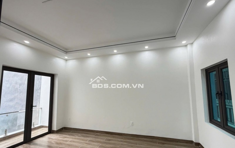 BÁN NHÀ ĐẸP 2.58 TỶ 3 TẦNG 68M2 ( ĐÔNG BẮC ) NGÕ THÁI BÌNH