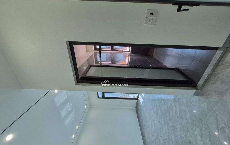 BÁN NHÀ ĐẸP 3.25 TỶ 3 TẦNG 63M2 Ô TÔ ĐỖ CỬA KHU ĐÔ THỊ HÒA VƯỢNG