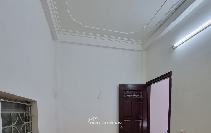 BÁN NHÀ 2.25 TỶ 3 TẦNG 41M2 NGÕ THÔNG GIỮA KHU BÃI VƯỢT