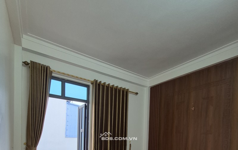 BÁN NHÀ ĐẸP GIÁ RẺ 2.19 TỶ 3 TẦNG 52.6M2 NGÕ ĐƯỜNG KÊNH