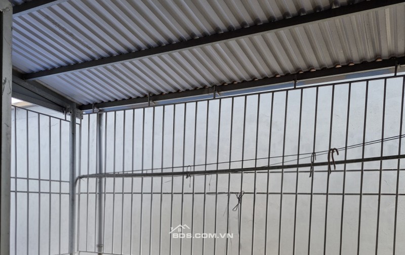 BÁN NHÀ ĐẸP 1.95 TỶ 3 TẦNG 58M2 ( TÂY NAM ) NGÕ TRẦN HUY LIỆU.