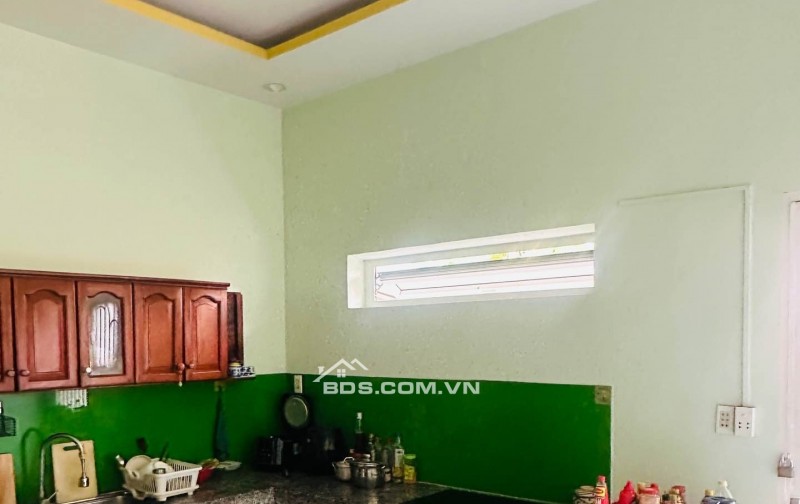 BIỆT THỰ SÂN VƯỜN 300M2, NGANG 15M - ĐẦY ĐỦ CÔNG NĂNG - NHÀ ĐÚC BTCT 4PN.