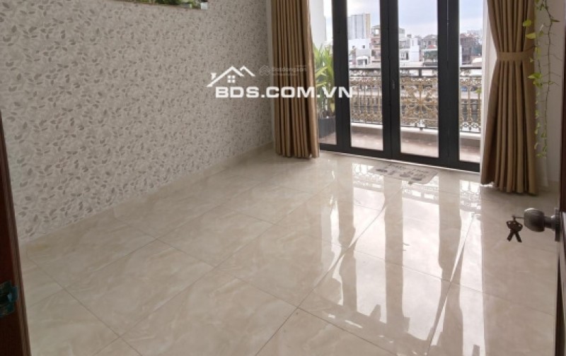 Siêu phẩm 5 tầng MTKD Mễ Cốc - ngay cầu kênh ngang số 2 - 6PN - Nhỉnh 8 tỷ
