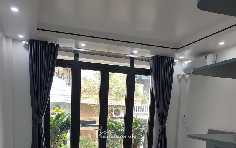 BÁN NHÀ 6.5 TỶ 5 TẦNG 61M2 CÓ GARA Ô TÔ - THANG MÁY - KHU BÃI VƯỢT