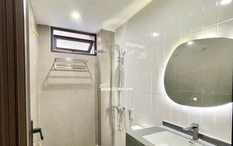 BÁN NHÀ ĐẸP 2.58 TỶ 3 TẦNG 51M2 ( ĐÔNG NAM ) NGÕ LÊ HỒNG SƠN