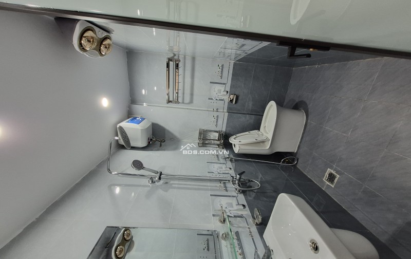 BÁN NHÀ 3.2 TỶ 3 TẦNG 52M2 Ô TÔ ĐỖ CỬA NGÕ MẠC THỊ BƯỞI