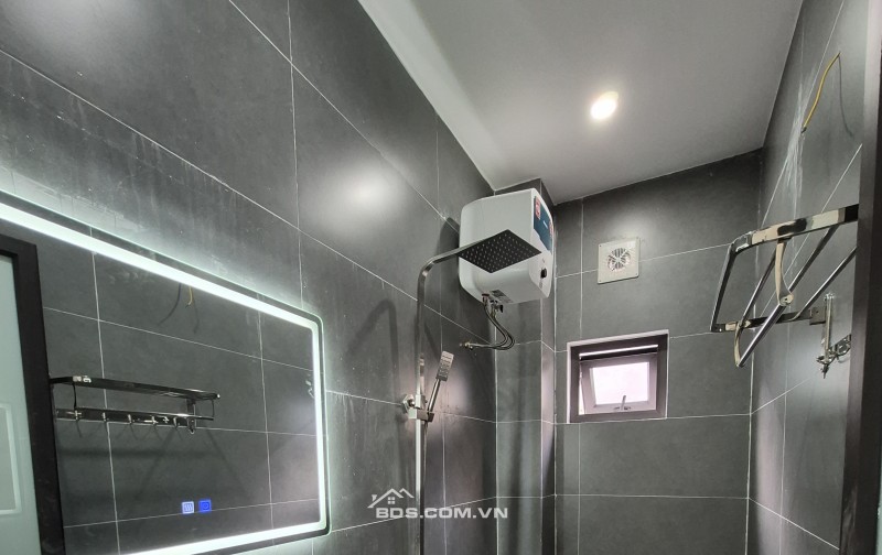 BÁN NHÀ ĐẸP 2.45 TỶ 3 TẦNG 45M2 ( HƯỚNG ĐÔNG ) NGAY HỒ VỊ XUYÊN