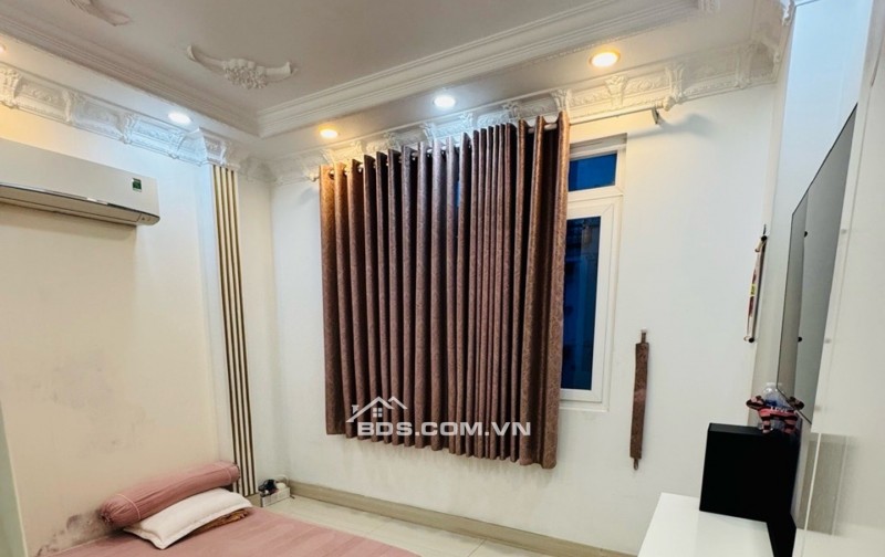 NGAY MẶT TIỀN TRẦN BÌNH TRỌNG ĐOẠN GIAO LỘ VÕ VĂN KIỆT - NHÀ ĐẸP 5 TẦNG NỘI THẤT CAO CẤP.