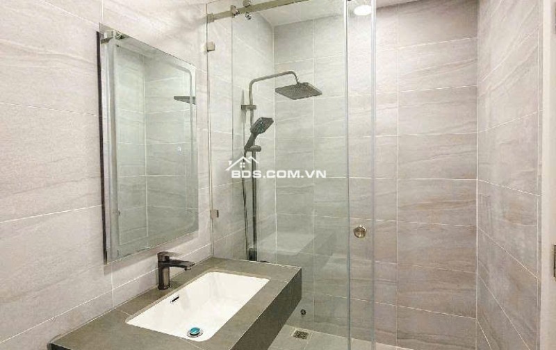 Bán Nhà 65m² Giá Chỉ 12 Tỷ ở Quận 7 - Vị Trí Đẹp, Sổ Hồng Riêng