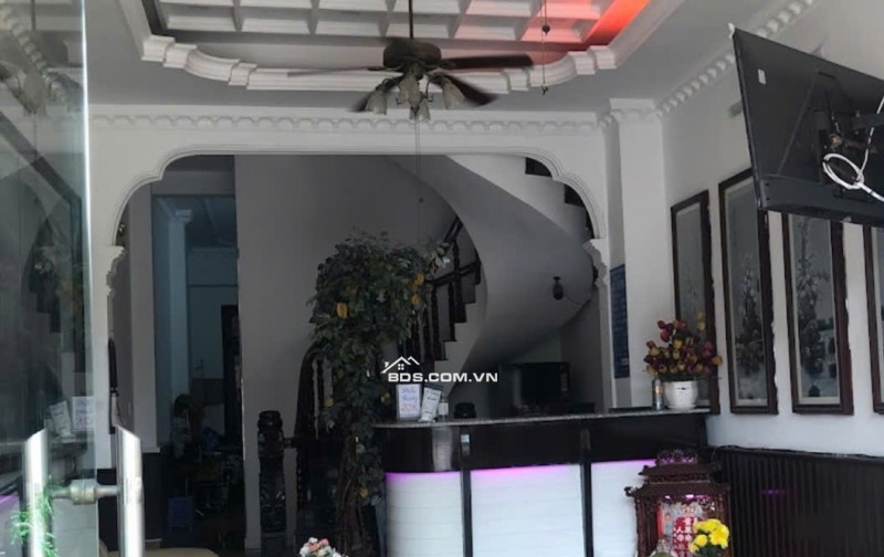 Bán Khách sạn 2 mặt tiền Hà Huy Giáp 5 lầu 16P ngang 4.5m 90m2 giáp Gò Vấp nhỉnh 15 tỷ.