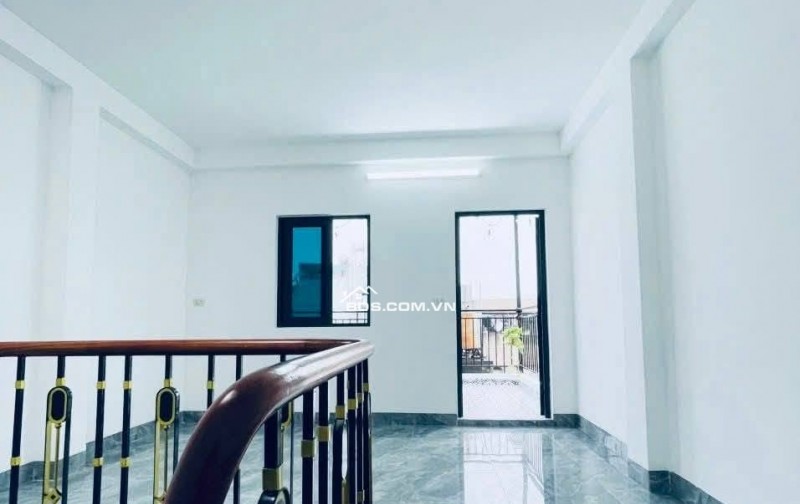 Bán Nhà Nguyễn Chính - Tân Mai, Hoàng Mai 31/35m, 5 tầng, mt 4.2m, giá 8.9 tỷ.