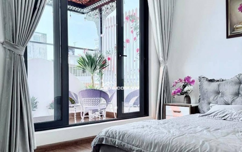 Bán Nhà Phố VIP Chùa Bộc, Đống Đa 46/58m, 7 tầng, mt 5m, giá 18.8 Tỷ.