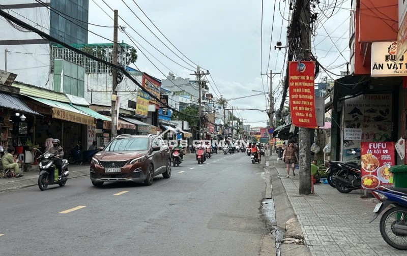 Bán nhà MTKD Lê Văn Thọ 5 lầu 64m2 KD đa ngành cho thuê 20 triệu sát CV Làng Hoa 10.8 tỷ.