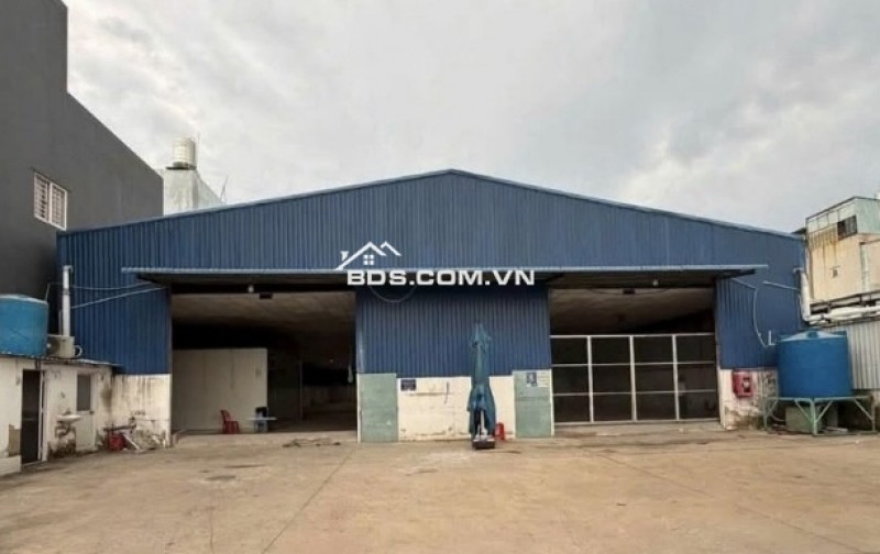 Cho thuê kho xưởng 1500m2, Thạnh Lộc, gần cao đẳng Điện lực Quận 12