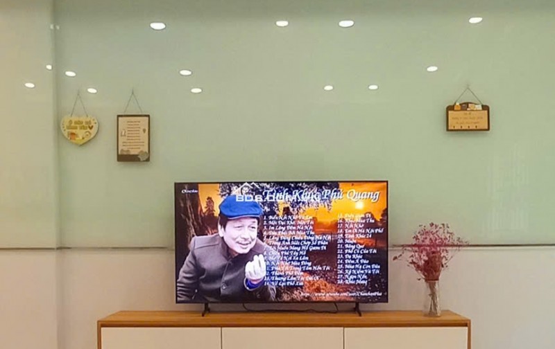 Bán chung cư lầu 1 Trần Quang Diệu Quận 3, nhà đẹp , ngay trung tâm và gần các bệnh viện và trường học lớn