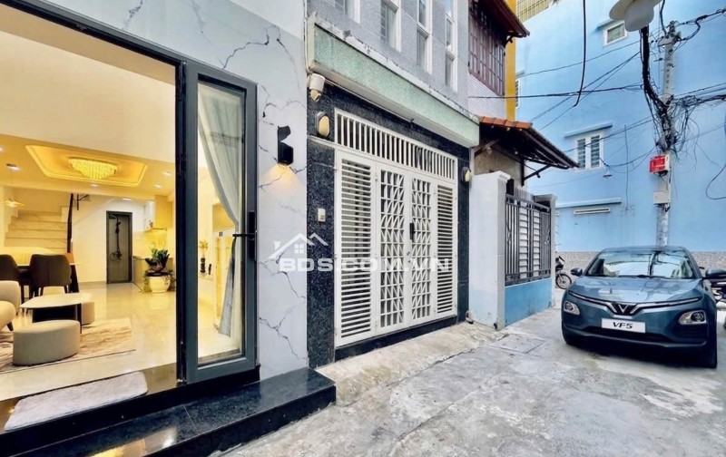 Nhà đẹp FULL NỘI THẤT hẻm xe hơi - ngay đường Nguyễn Kiệm - Thích Quảng Đức. Khu dân trí cao an ninh